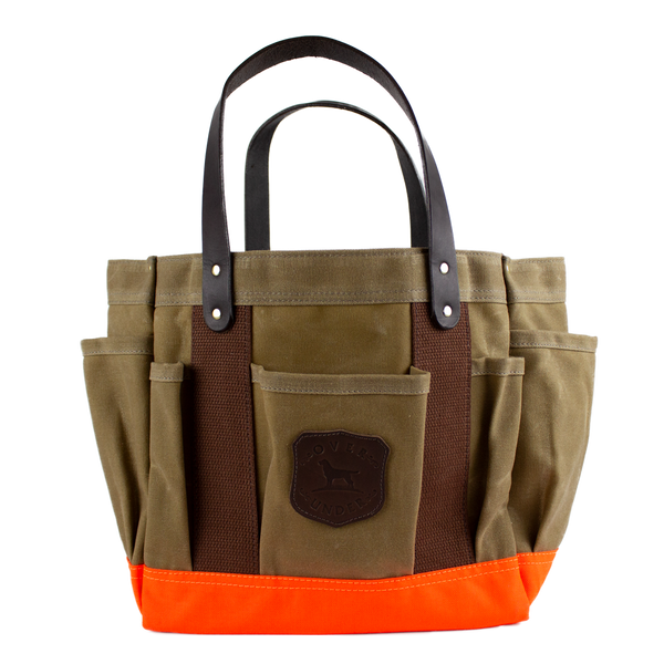 Base Field Tote L | This is a(n)